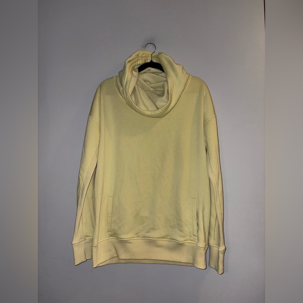 Zyia • Hoodie